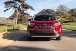 Toyota RAV4 Limited Hybrid 2018 года (NA)